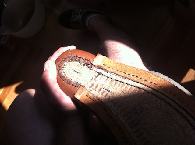 heel-seat-stitching.hpg