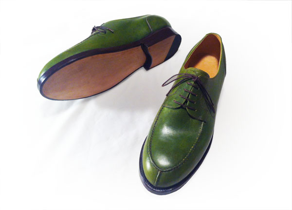 green_shoes